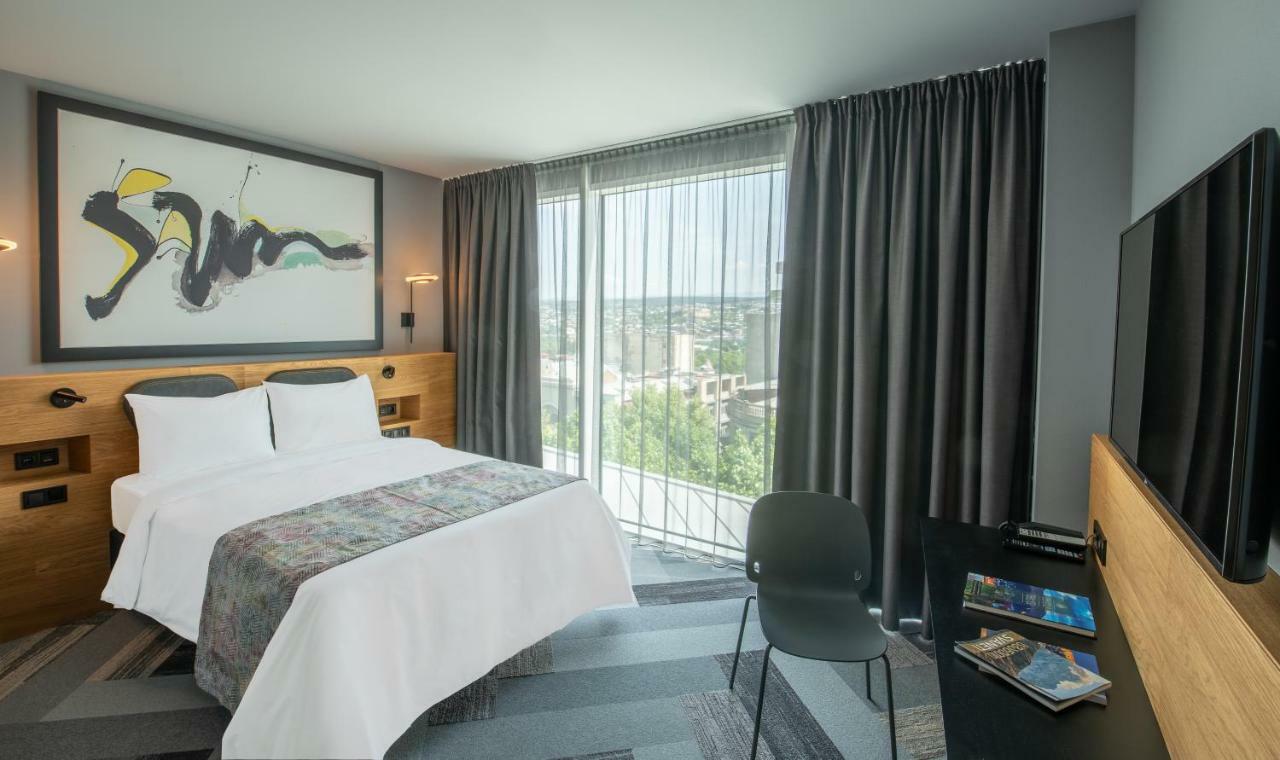 Radius Hotel Tbilisi Exterior foto